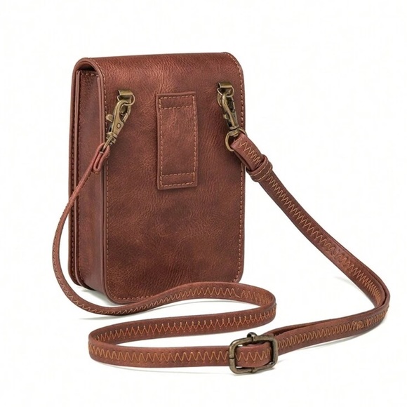 New Crossbody Bag - Picture 5 of 8